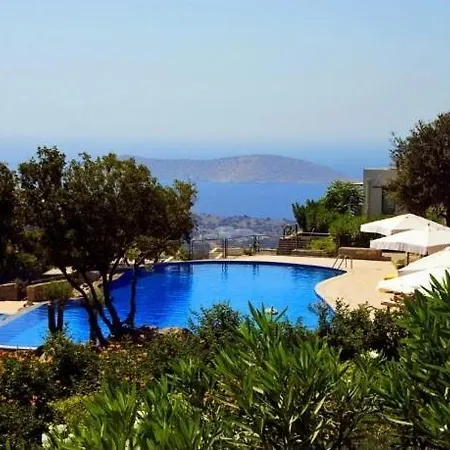 Geris Sleeps 6 With Pool And Air Con Villa Giris