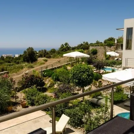 Villa Geris Sleeps 6 With Pool And Air Con Giris