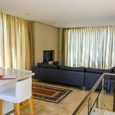 Villa Geris Sleeps 6 With Pool And Air Con Giris