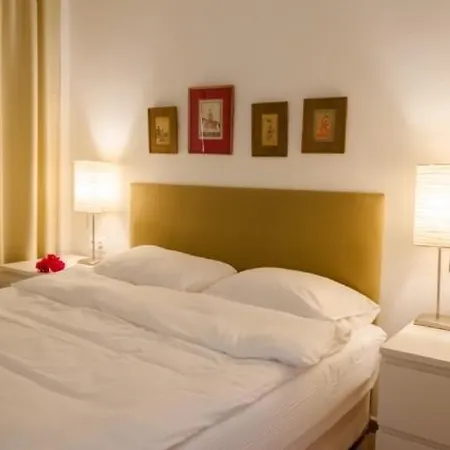 Villa Geris Sleeps 6 With Pool And Air Con
